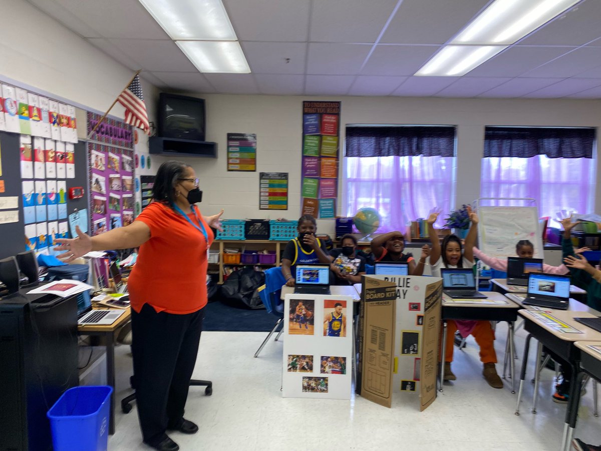 mareobed's tweet photo. Culminating event brings electronic wax museum to Dogwood https://t.co/cYlHKtTl7g