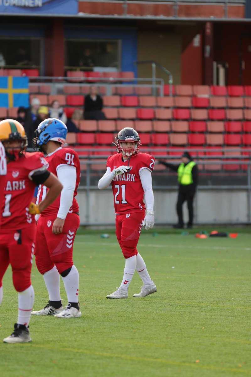 Brunghart's tweet photo. WIN against Sweden 14-8 in U17 Nordic Championship @f_brunghart #21
@PPIRecruits @EuropesEliteEE @PodyumPreps @dc9fit @KOE7v7 https://t.co/neVd7ScRqh