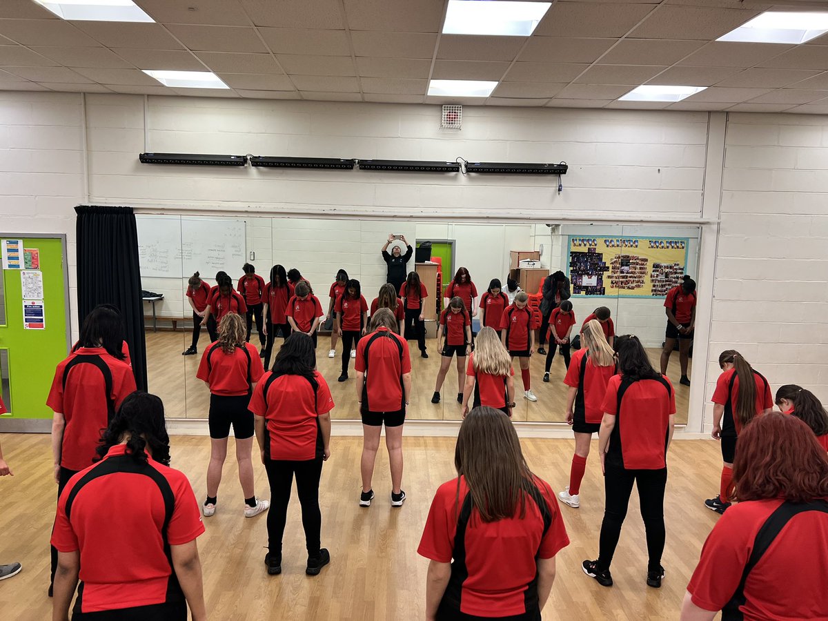 🌟🌟 Biggest attendance yet to after school club for dance tonight! Building our dance army 💪 amazing effort and the performance piece gets better each week! Can’t wait to carry it on after half term! <a href="/MoretonDance/">Moreton Dance</a> @MoretonSchool 🌟🌟