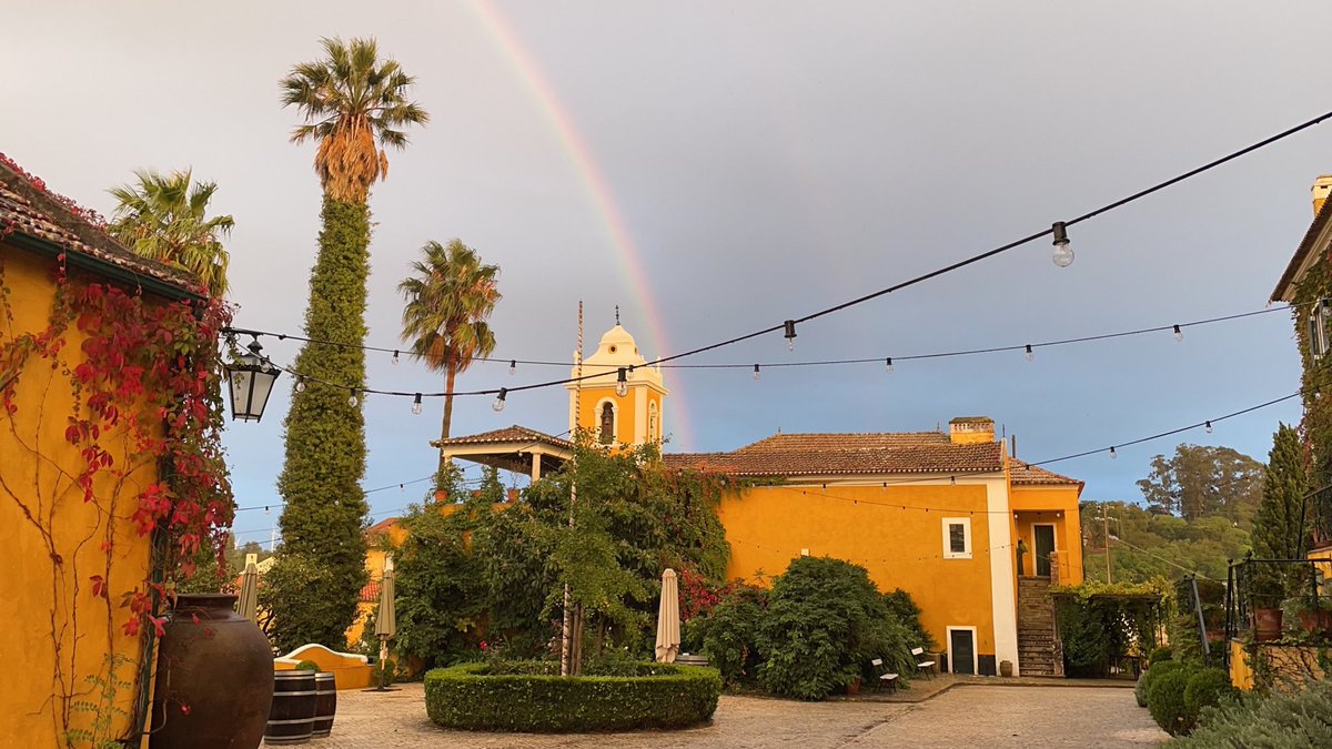 franklange's tweet photo. #StaffbasePartnerSummit wit Staffbase excursion to beautiful vineyard Quinta santβanna @qsa_wine https://t.co/qUkkR5EeUb