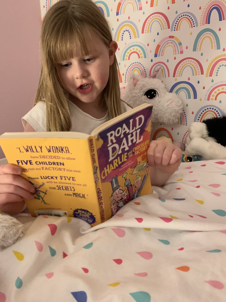 mrsbee19's tweet photo. Weβve got our very own Matilda at home devouring books. Sticking with a Roald Dahl theme, itβs Charlie and the chocolate factory before bed. #spslovestoread #bookworm @LorimerMiss https://t.co/p7jCEDqTG8