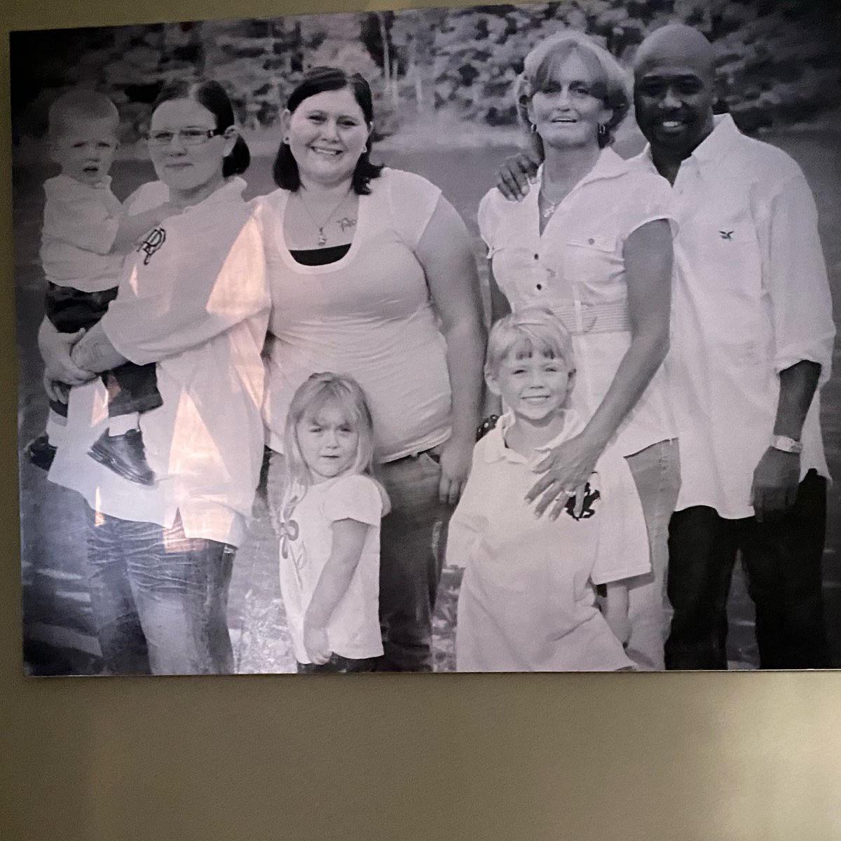 AmySims711's tweet photo. Happy Heavenly Birthday My love. Scott I know you are up there w/Unc Tim I miss you both. Baby I know you drinking a cold one cause that’s what you do. I love you so so much! Till we meet again and we will cause this ain’t over this is forever. US ALWAYS FOREVER BABY! ❤️❤️❤️❤️❤️ https://t.co/sm8VshyJTM