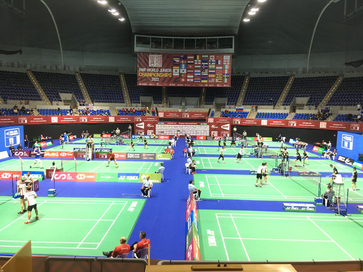 safacantabria's tweet photo. Campeonato del Mundo Junior
BÁDMINTON  🏸
España VS China
18/10/2022 Santander https://t.co/uQdqW7QyqY