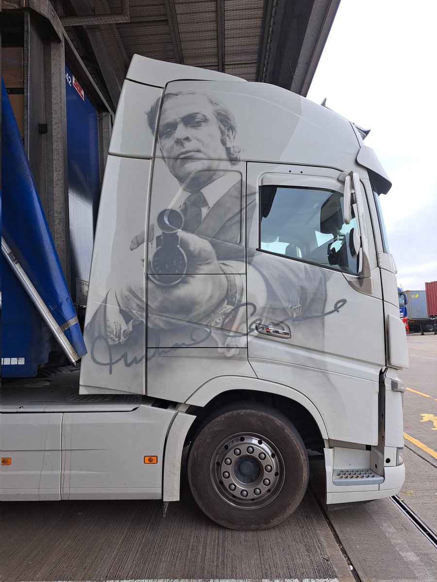 #GetCarter  #Volvotruck #Volvo at work today..
Best film ever 
#michealcaine <a href="/VolvoTrucks/">Volvo Trucks</a>
