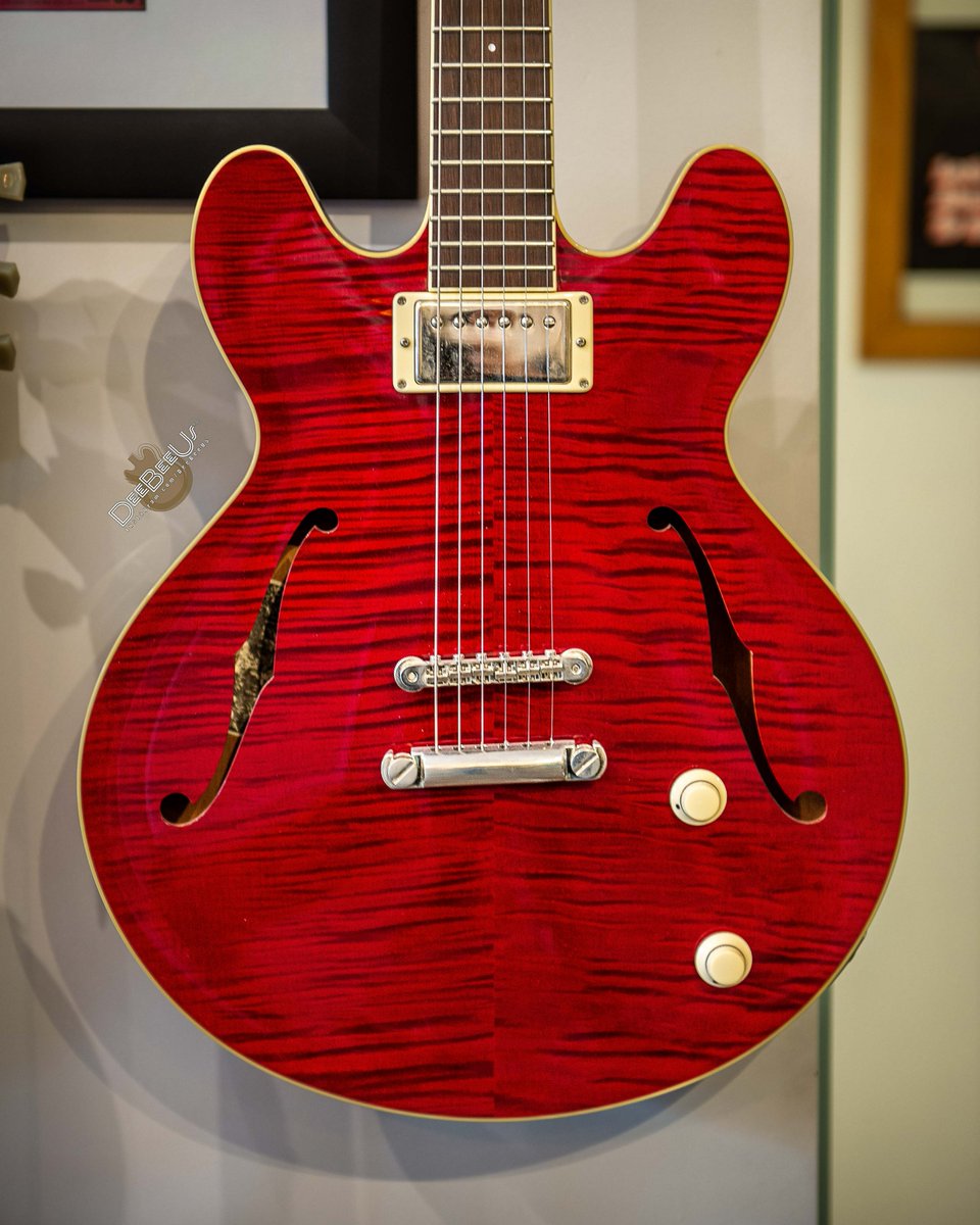 DeeBeeUs's tweet photo. Here are a few from my last visit to @thetwelfthfret:
1 & 2: 2012 #Gibson #JohnnyA Signature.
3: 2008 #Collings #I35 DLXS
4: #Gretsch #MalcolmYoung Signature Jet
#collingsguitar #gretschguitar #acdc #guitarphotography #gibsonguitars #guitar #guitars #gibsoncustom https://t.co/QXnvzd57DD
