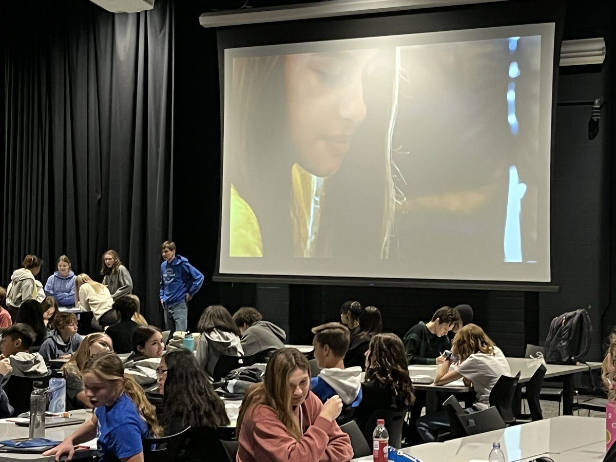 LHSJAYS's tweet photo. Our awesome Social Workers lead Freshmen Flex  lessons focused on screen time and anxiety in teens w the use the film Screenagers. @LHSJayCrew student mentors support the discussion!  #EveryJayEveryDay https://t.co/IUqLgrlOXV