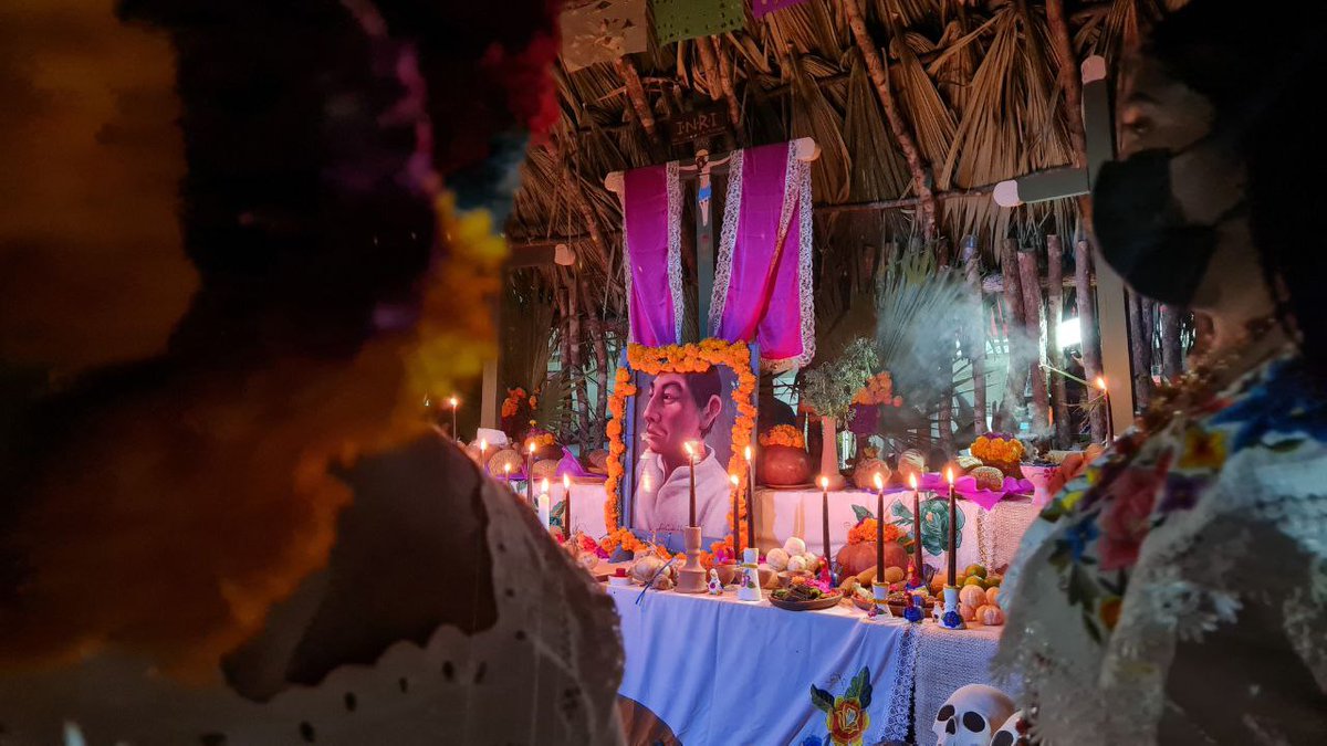 CampecheTravel's tweet photo. ¡Visita #Campeche y vive la experiencia de #HanalPixán! 

Te invitamos a descargar #CampecheGO donde encontrarás la cartelera de eventos especiales. https://t.co/oAMNuToiMx