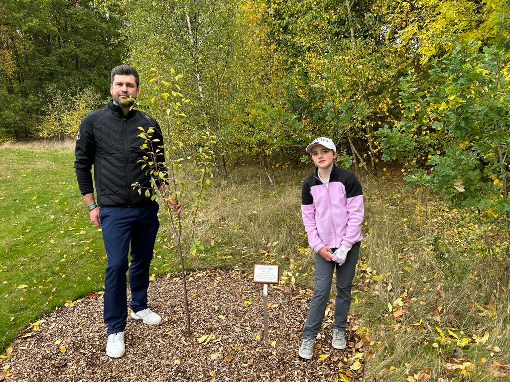 Elexis plaque on the 7th hole on the  Bracken course.
It was nice to have me and her sister Indy there today 😪💫
This was one of her favourite hole, if anybody comes across this please take a photo and post 💫🧡
<a href="/woodhallspagolf/">Woodhall Spa Golf</a>
<a href="/BenPeter38/">Ben Peter</a> 
<a href="/Indy07932191/">Indy</a>