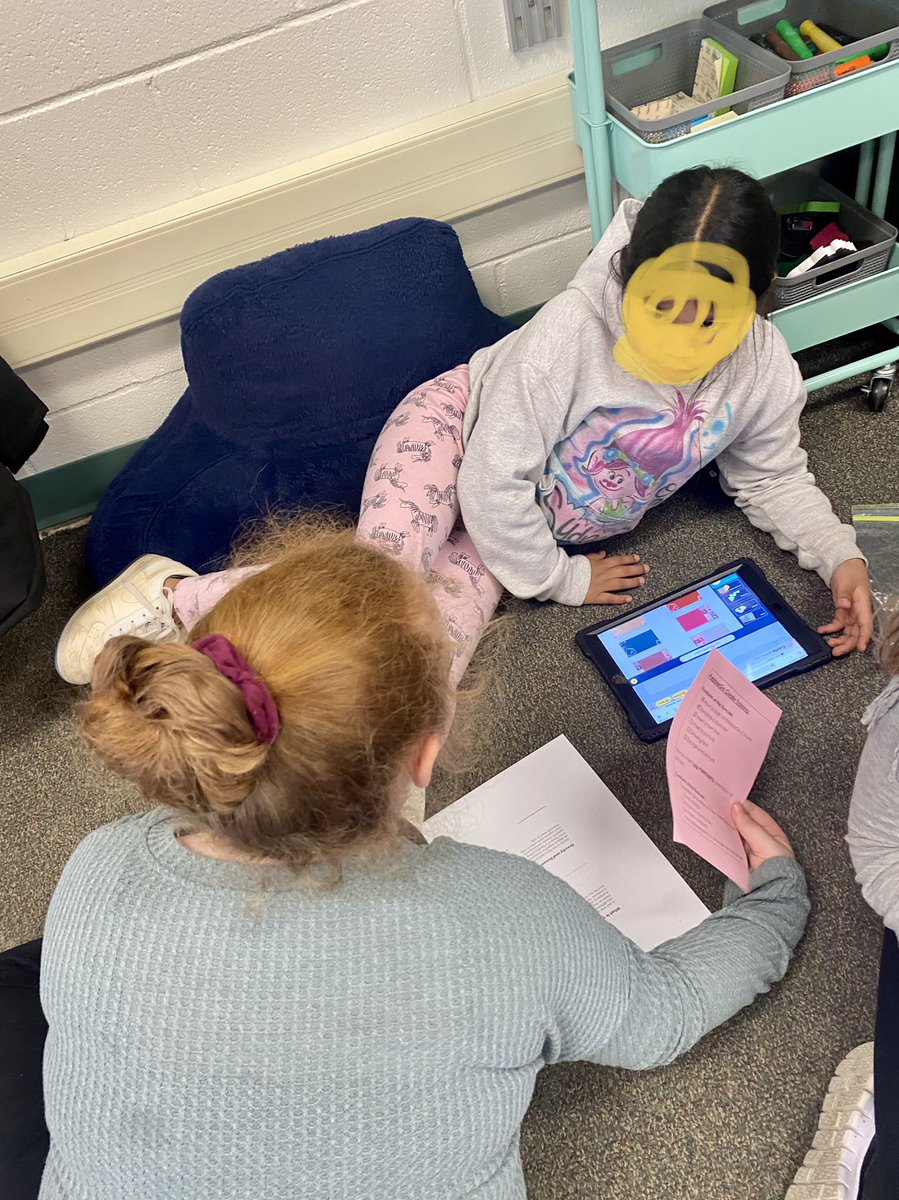 kaelboyer's tweet photo. Always love an afternoon where the Ss can become the coaches! Teaching our 2nd grade buddies how to use PebbleGo Create to communicate their scientific thinking after a science investigation! @coachpongratz @Wmsptwildcats https://t.co/9pKHEYzrjd