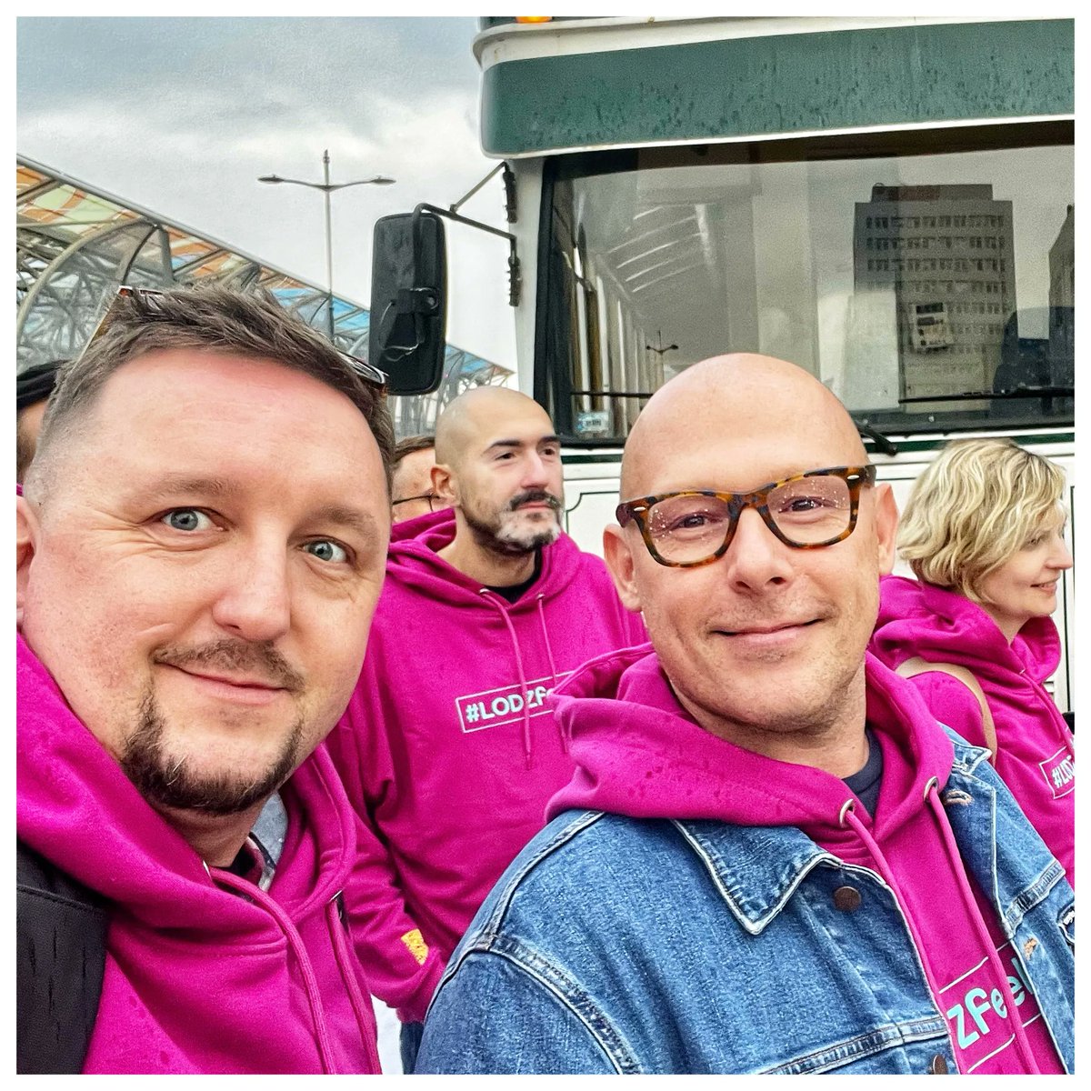 senior_app's tweet photo. Startup SeniorApp wspólnie z Zespołem Invest in Lodz (Central Poland) Urzędu Miasta Łodzi pakuje się na największą na świecie konferencję technologiczną Web Summit 2022 w Lizbonie! #LodzfeelsIT #WebSummit #Startup #Networking https://t.co/cAAj2OUPo0