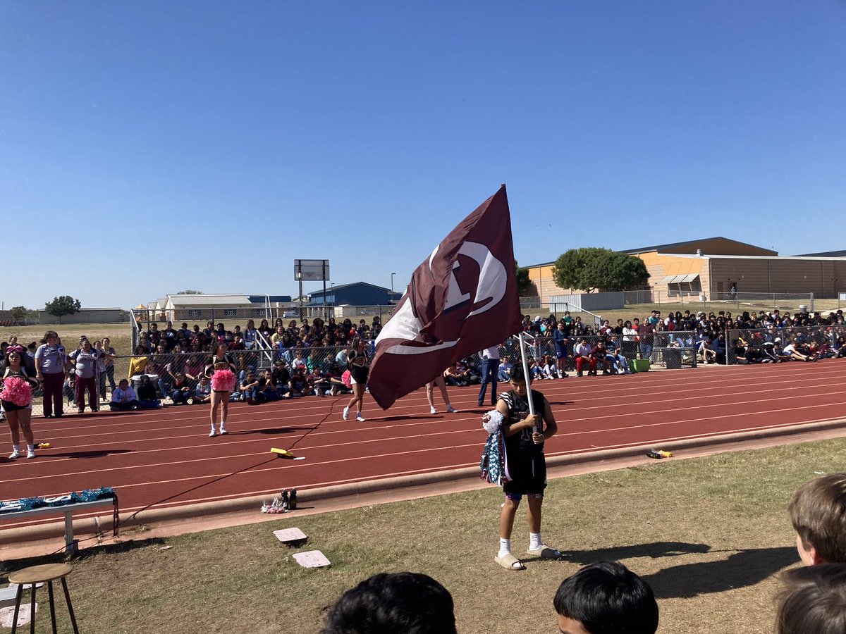 mrmorales137's tweet photo. We have SPIRT YES WE DO!!!   HMS PEP RALLY! @HMSHurricanes @HMSBookCentral @HMSecisd @_ECAthletics @ECISDtweets https://t.co/nqa8OfHYbW