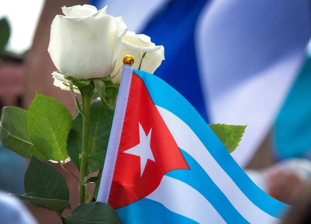 atenas_cuba's tweet photo. #MejorSinBloqueo ¿ Te has preguntado qué y cuánto podríamos hacer el día que los EEUU cesen el bloqueo genocida impuesto a #Cuba? Seguiremos luchando por ese día. 🇨🇺🇨🇺🇨🇺♥️♥️♥️ https://t.co/tPcB1apch6