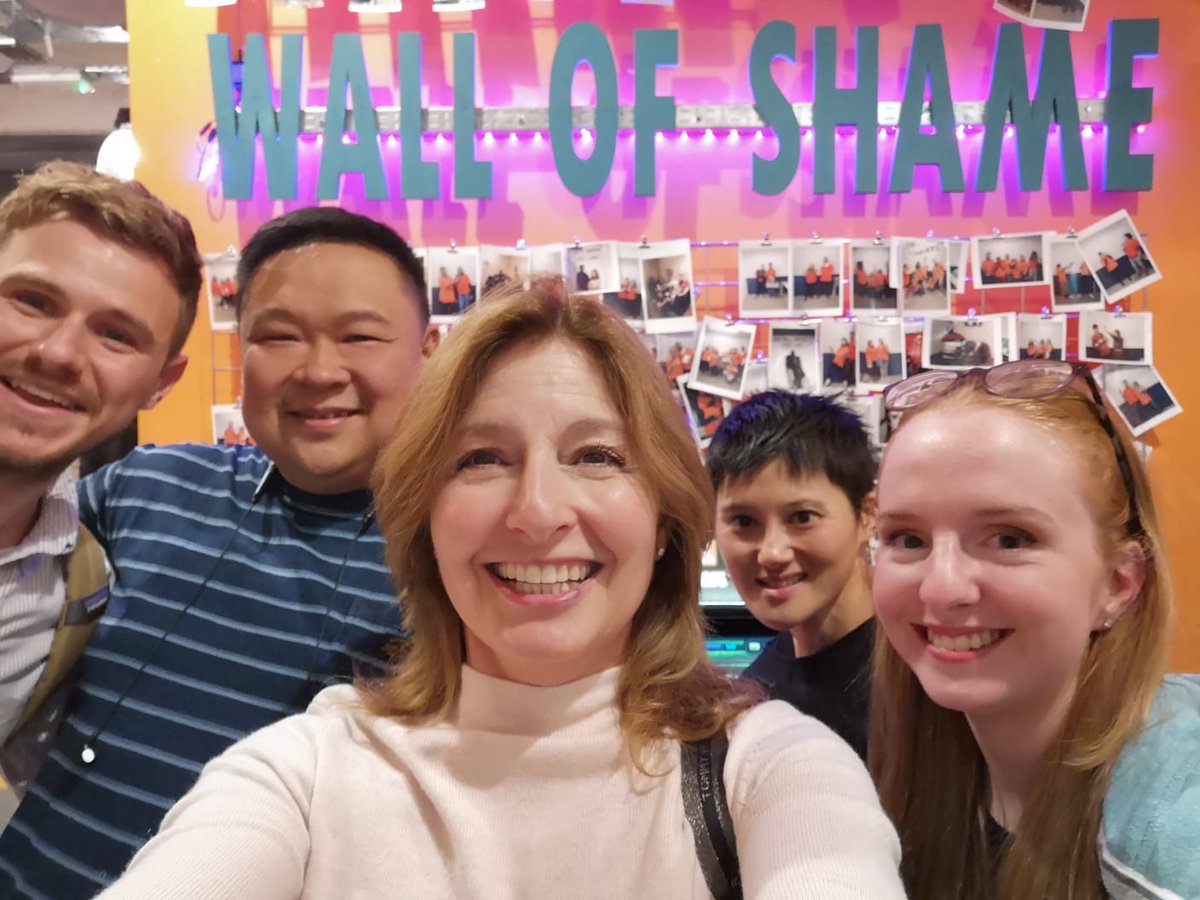 _alliedmedia's tweet photo. Fox in a box escape rooms team bonding! Thank you for the invite we had a whale of a time! Inspires Marketing lovely to have caught up after such a long time face to face beats zooming all day long!
#teamwork #teambuilding #escaperoom #didntescape #media #work #playtime https://t.co/eiF5UsMbaL