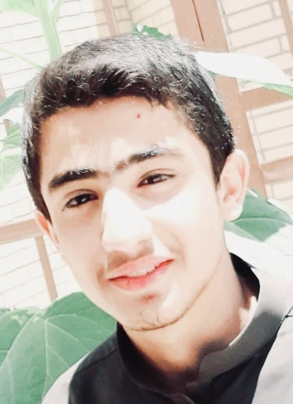 kalbalouchi's tweet photo. پدر متین قنبرزهی [جانباخته جمعه خونین #زاهدان]: کاش تیر به من می‌خورد! https://t.co/zi7hfNzmkh