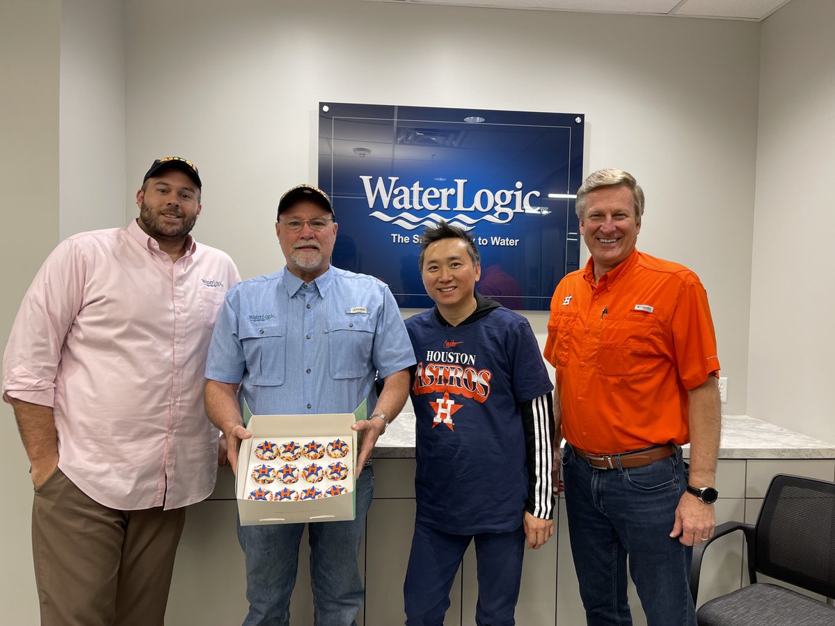 waterlogictexas's tweet photo. WaterLogic, Texas is always supporting the Houston Astros! 

#MLB #Postseason2022 #HoustonAstros #AstrosBaseball #Sports #Houston #ForTheH #MinuteMaidPark #Team https://t.co/XaTi0IM9Pq