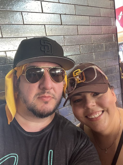 Watch Towelliee's leaked NSFW photo on TwXstars