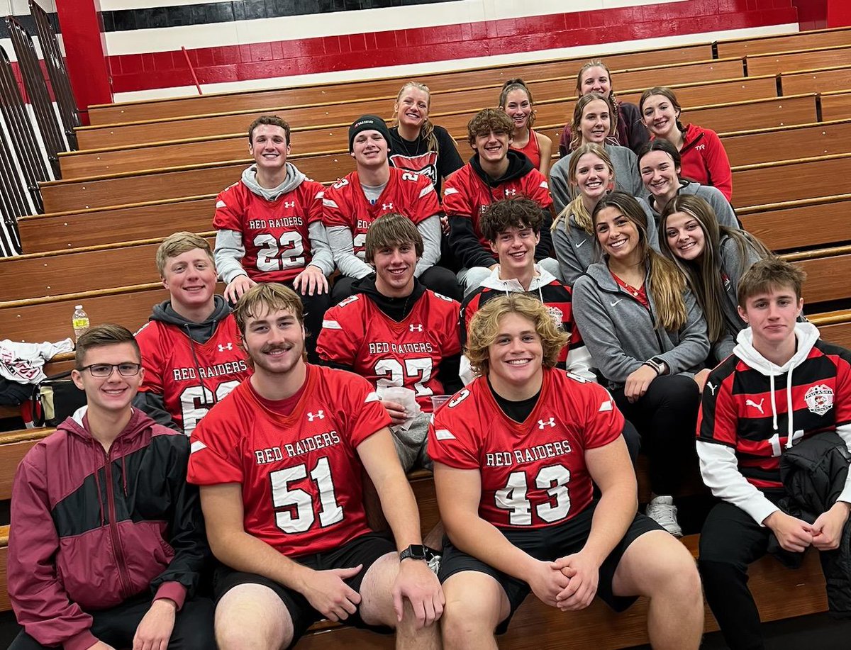 These Senior athletes gave up their day to volunteer at PCMS.  They are truly #raiderstrong!