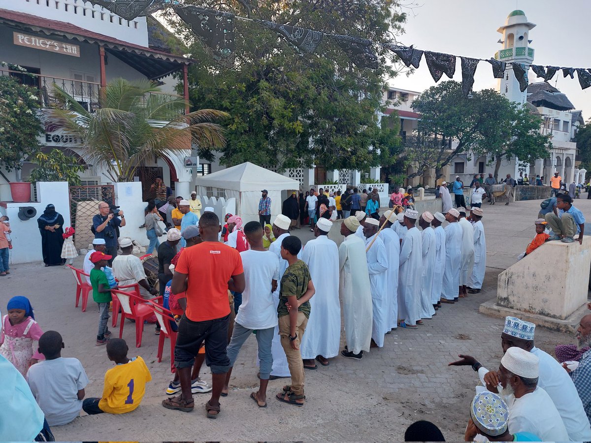 _abdizo's tweet photo. It's during that time of the year in Lamu. #miladunnabi https://t.co/suQq8edSmi