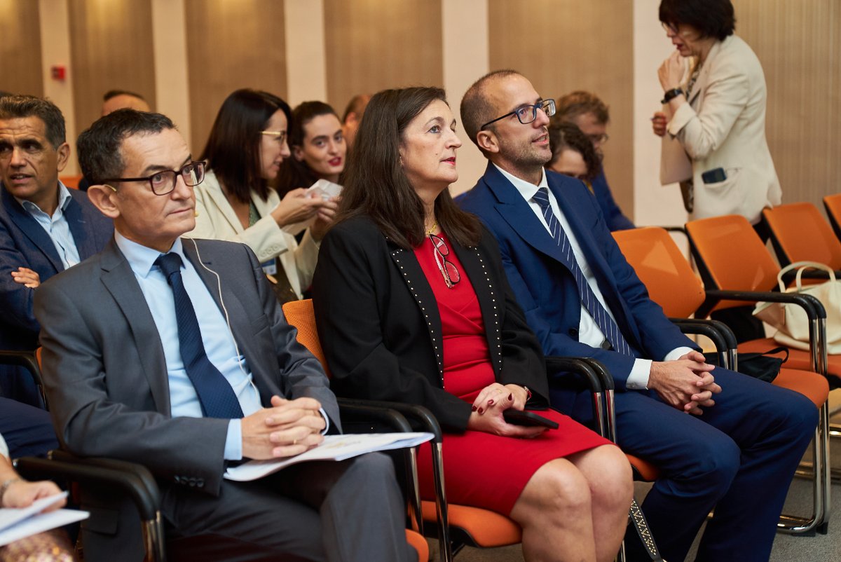 _ASTIC's tweet photo. 📷 Conferencia Inaugural de Juan Jesús Torres Carbonell, (Secretario General de Administración Digital) #SGAD @SEDIAgob
¡Si te lo perdiste.. puedes ver #ASTICNET2022 en nuestro canal de Youtube!
🔗 https://t.co/ZKu4FISvke https://t.co/UkdSLKsebt
