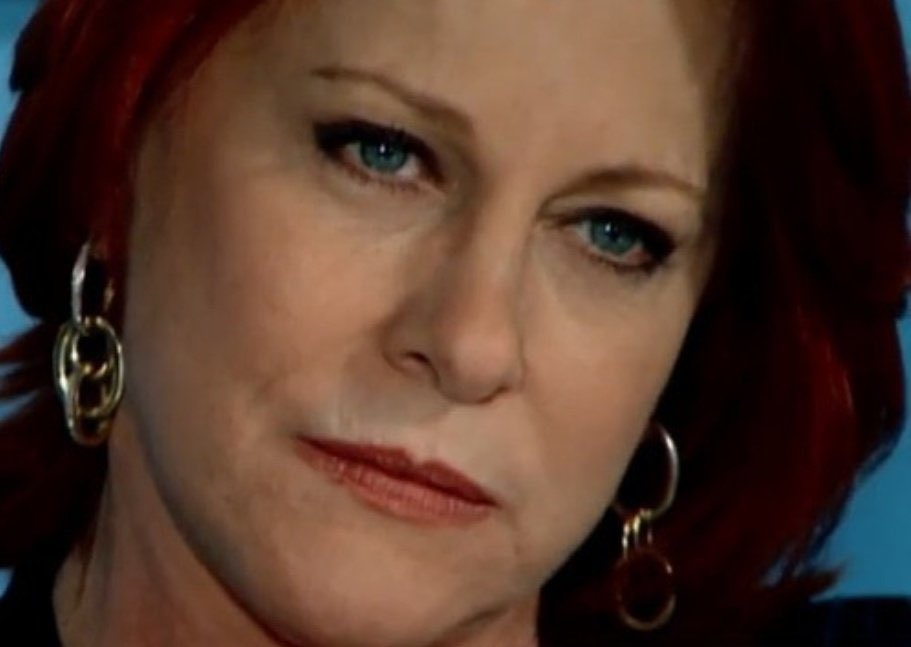 O vini fala uma merda, automaticamente eu: #afazenda14