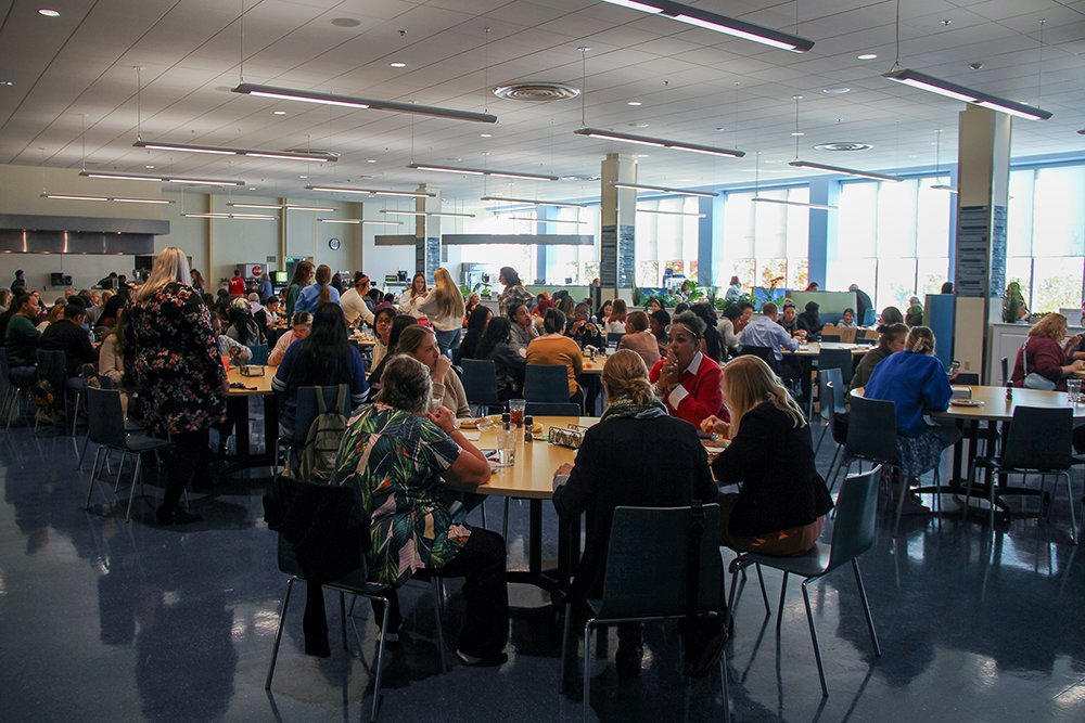 NotreDameofMD's tweet photo. Students, faculty and staff gathered all over campus on Tuesday for Baldwin Community Day 2022! View more photos from the address by keynote speaker @Jamie_McD63, educational workshops and Honors Convocation ➡️ https://t.co/gCdeJ3b19e
#NDMUProud | #NDMUTogether https://t.co/f4O1f9ur7Z