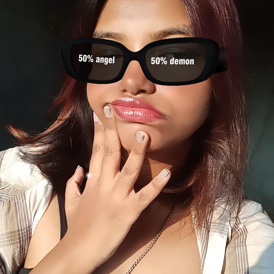 Shree_shitposts's tweet photo. if you love me, buy me a new lip gloss...  #NewProfilePic https://t.co/H6CKspHRr5