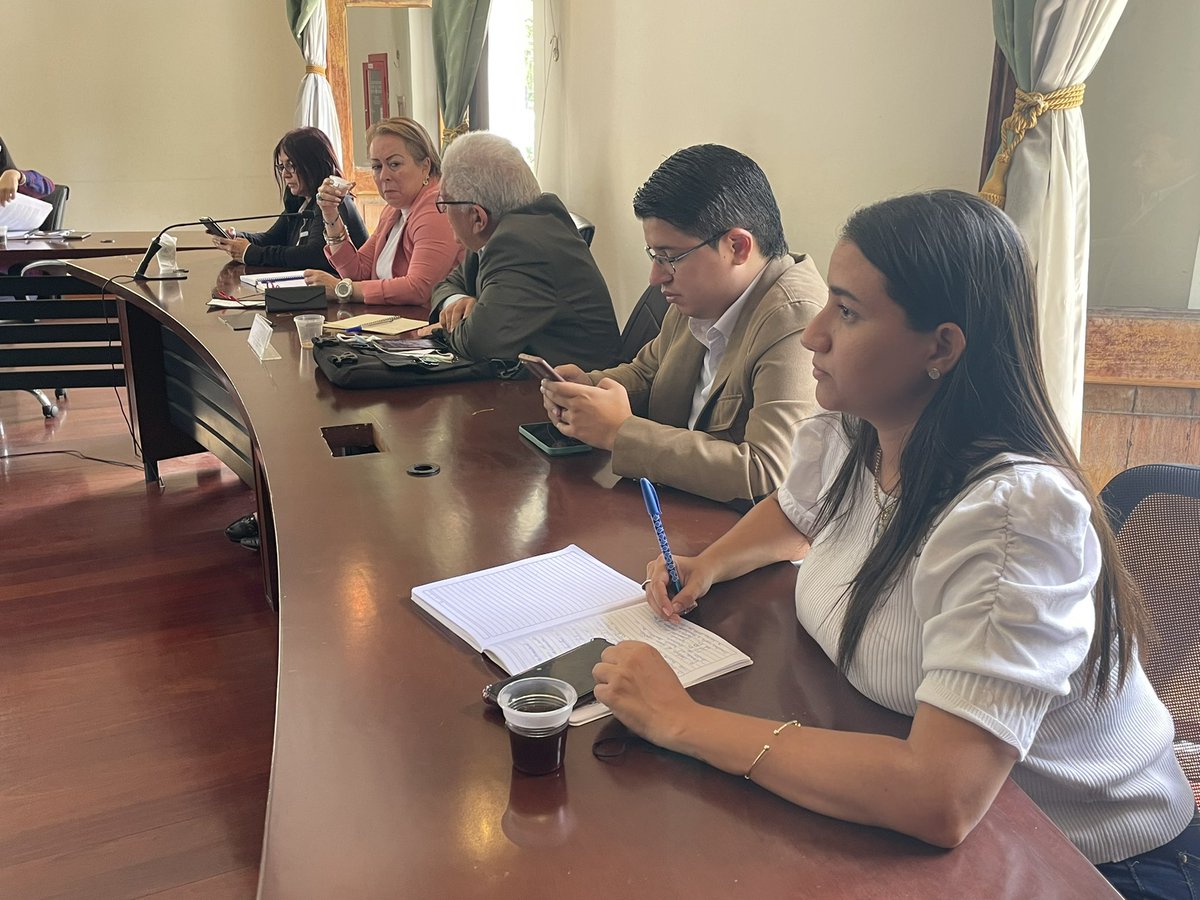 CPPESI_AN's tweet photo. Desde el Palacio Federal Legislativo de la @Asamblea_Ven, en Sesión Ordinaria de la Comisión Permanente de Política Exterior, Soberanía e Integración https://t.co/YJqDVO3A3B
