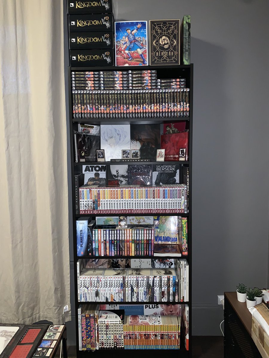 _ujimushi_'s tweet photo. bon je poste une partie de ma mangatheque, je referai sûrement un tweet avec quelques modifs + l’autre quand elle sera finie. 
Mes collections préférées❤️ c’est super chargé donc je suis pas fan mais malheureusement je n’ai pas beaucoup de place…
détails en dessous !!! https://t.co/zjQqhmtk7s