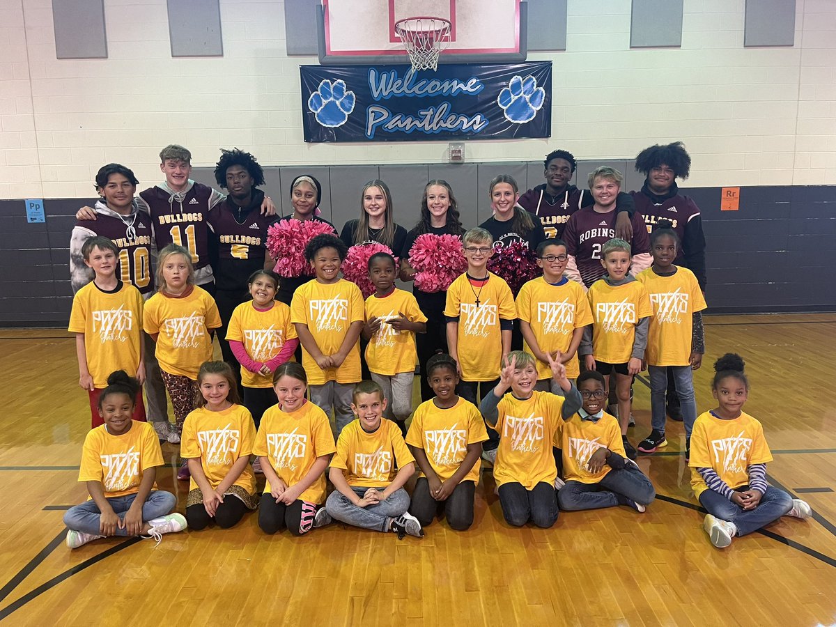 PSRES_panthers's tweet image. BOOSTERTHON IS BACK!!! Parents, please remember to register your child for the Fun Run.
Huge shoutout to @JMRHS for helping out with our pep rally today!