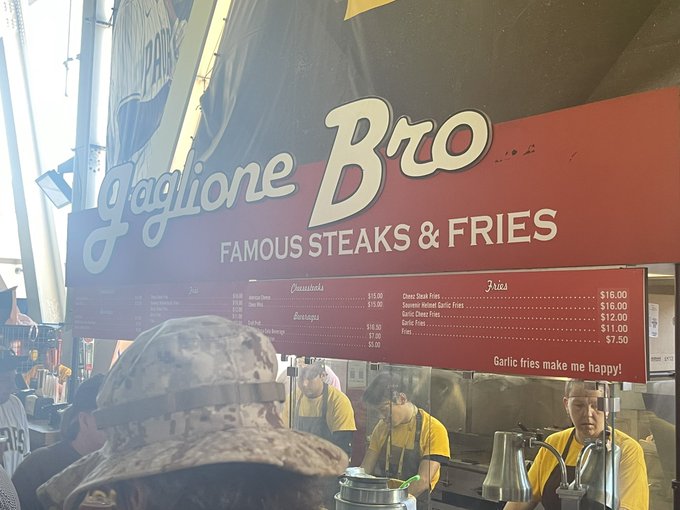 Watch Towelliee's leaked NSFW photo on TwXstars