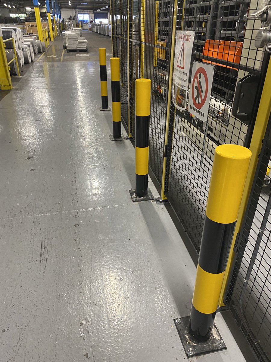jpceng's tweet photo. Couple of health &amp; safety jobs all designed &amp; manufactured in house.
Safety posts, machine gate, conveyor stop &amp; vacuum door. https://t.co/kljVfe736b