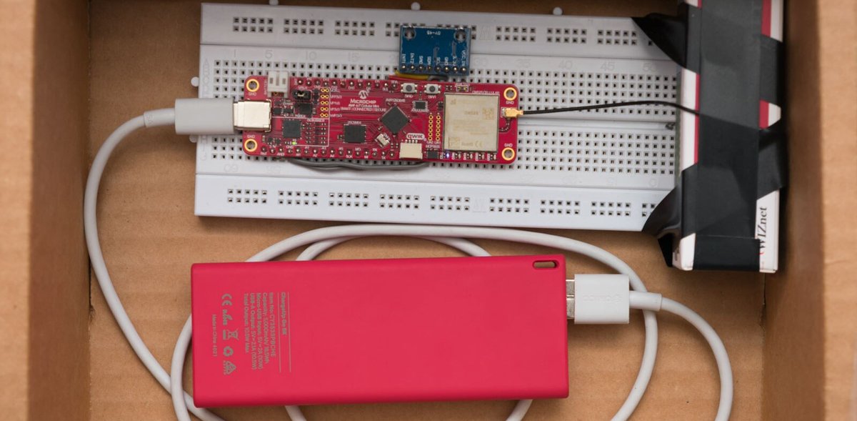 E14Community's tweet image. &quot;Prototyping with cellular connectivity often required purchasing bulky #DevelopmentBoards; @MicrochipTech instead offers their AVR-IoT cellular kit, which uses an #AdafruitFeather form factor&quot; #RoadTestReviews bit.ly/3TpVmdK