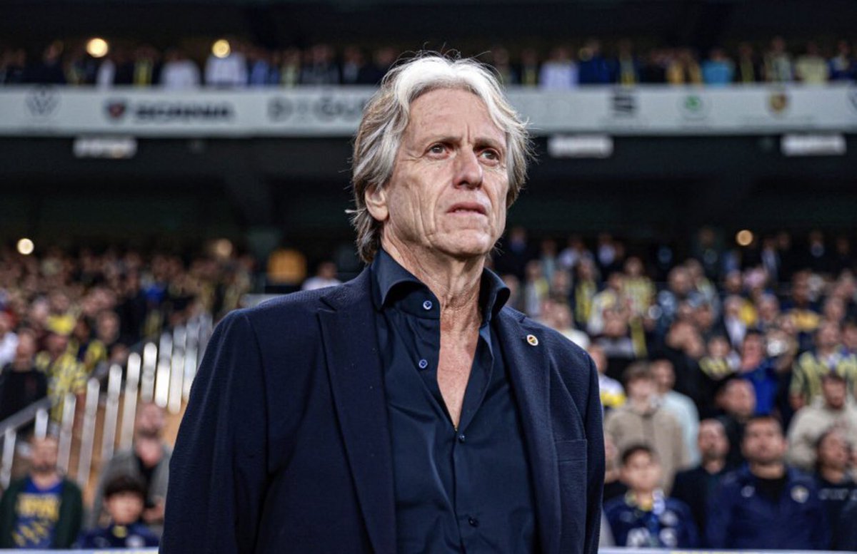 Takımı Ligde 28 Gol , Avrupada 19 Gol attı. Taraftara gidip bir kere üçlü çektirmedi.