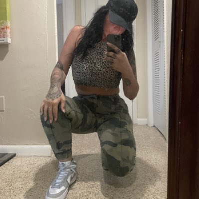kellzwithebells's tweet photo. #NewProfilePic https://t.co/fHNTSz6JlW