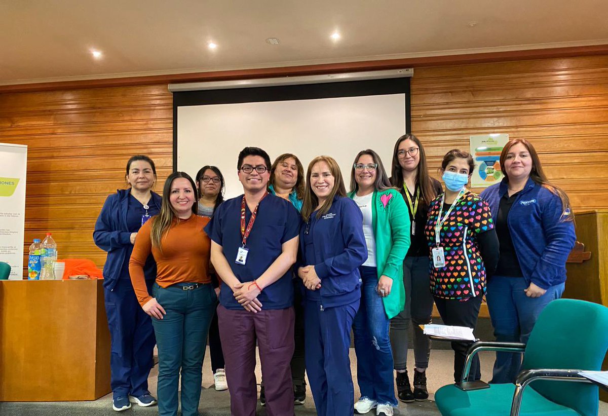 HCMagallanes's tweet photo. 🔴Hoy Comité #ISTAS21 desarrolló Jornada #RevisiónYActualizaciónMatrizIntervención, a fin de implementar medidas atinentes a controlar riesgos psicosociales en trabajo y, ejecutar actividades en beneficio salud mental,clima laboral y autocuidado a funcionarios/as @HCMagallanes https://t.co/fAAnrZjgJh