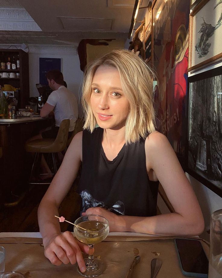 ccharricitas's tweet photo. best taissa farmiga stan https://t.co/7H9otH4lcK