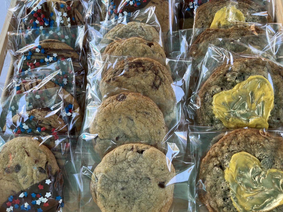 thesugarplug's tweet photo. @BiggDrizzy @StopSmackn Holla if y’all need a Sugar Plug 🤙🏽
IG: sugarplug https://t.co/SyDOrWkJXg