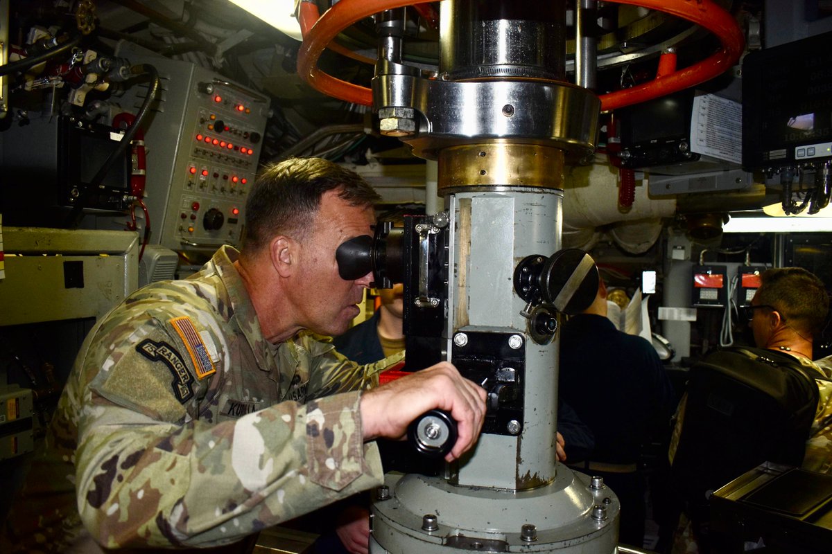 CENTCOM's tweet photo. Today the CENTCOM Commander embarked the USS West Virginia Ballistic Missile Submarine https://t.co/fv98lYhD89