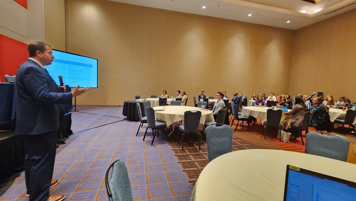 RxEricWright's tweet photo. @DSL_RxEd presenting @GeisingerHealth Pharmacy "Pathway to Publication" @ASHPOfficial National Pharmacy Preceptors Conference. Encouraging the movement of quality residency research into the peer-reviewed literature. https://t.co/yOxLjICGNp