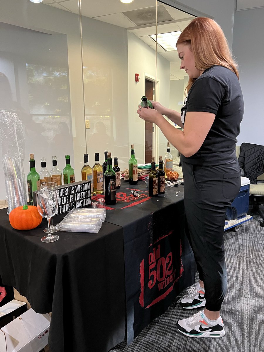ExtellFinancial's tweet photo. No better way to finish the workday than with a wine tasting from @Old502 🍷😍 Thanks for coming out! https://t.co/BrEPjjYcmG