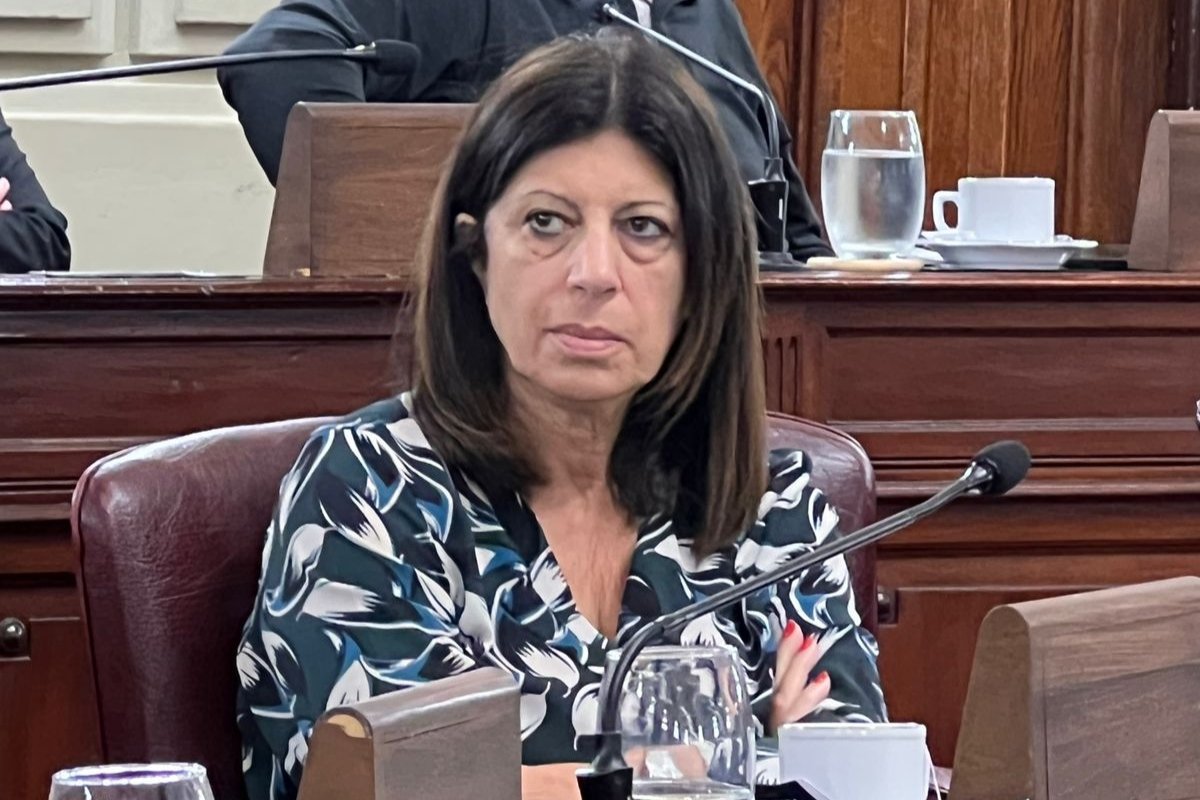 ClaraGarcia_SF's tweet photo. #EMERGENCIAENSEGURIDAD
Reunión improductiva, irrespetuosa. Se confirma que @omarperotti no tiene plan de seguridad y no le interesa invertir.

La conclusión: A de 10 meses de la ley que dió fondos y facilidades administrativas, solo ejecutó $54 millones sobre 3.600. El 1.5%. https://t.co/ifAnIYhdU2