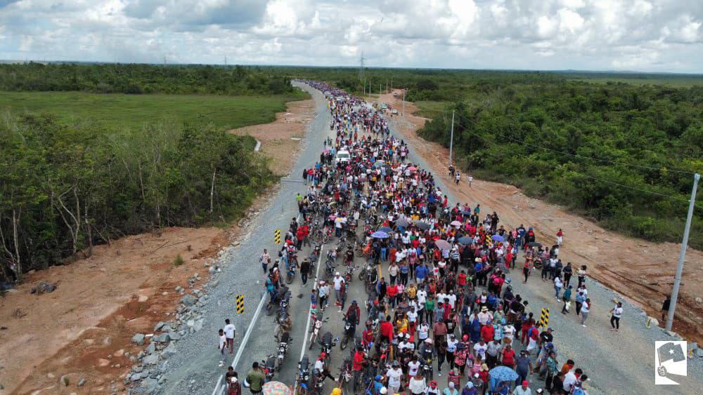 LaLuchaSigue79's tweet photo. #2022PuebloVictorioso | Para los habitantes de la zona, la inauguración del puente Wawa Boom es un sueño cumplido, la posibilidad de elevar sus condiciones de vida de manera sustancial y tener acceso más rápido a servicios de todo tipo, https://t.co/9zXvri2hzp