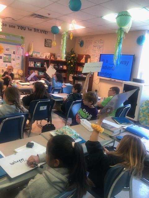 Word Study <a href="/FarmerDragons/">Farmer Elementary</a>! Amazing engagement &amp; learning about how words work in 4th grade! <a href="/ThornsburyJamie/">Jamie Thornsbury</a> <a href="/GadeCasey/">Casey Gade</a> <a href="/shannon_jordahl/">Shannon Jordahl</a> <a href="/HopeBasham/">Hope Basham</a>