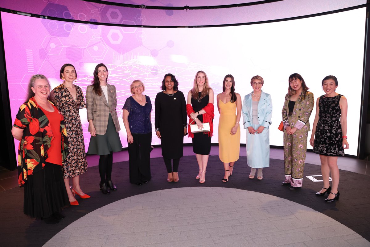 DrAnnaSingleton's tweet photo. What an incredible night celebrating the 2022 @telstrahealth Brilliant Women in Digital Health!
🧁Icing on the cake?
Standing alongside one of my 1st #WomenInStem #DigitalHealth mentors Prof @clara_chow❣️🤩
AND my amazing friends & family💞
Still bursting!🥰
#BWinDH https://t.co/SDRBAlpFGm