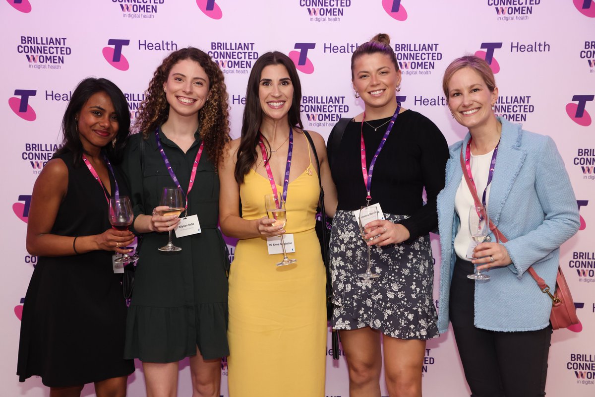DrAnnaSingleton's tweet photo. What an incredible night celebrating the 2022 @telstrahealth Brilliant Women in Digital Health!
🧁Icing on the cake?
Standing alongside one of my 1st #WomenInStem #DigitalHealth mentors Prof @clara_chow❣️🤩
AND my amazing friends & family💞
Still bursting!🥰
#BWinDH https://t.co/SDRBAlpFGm
