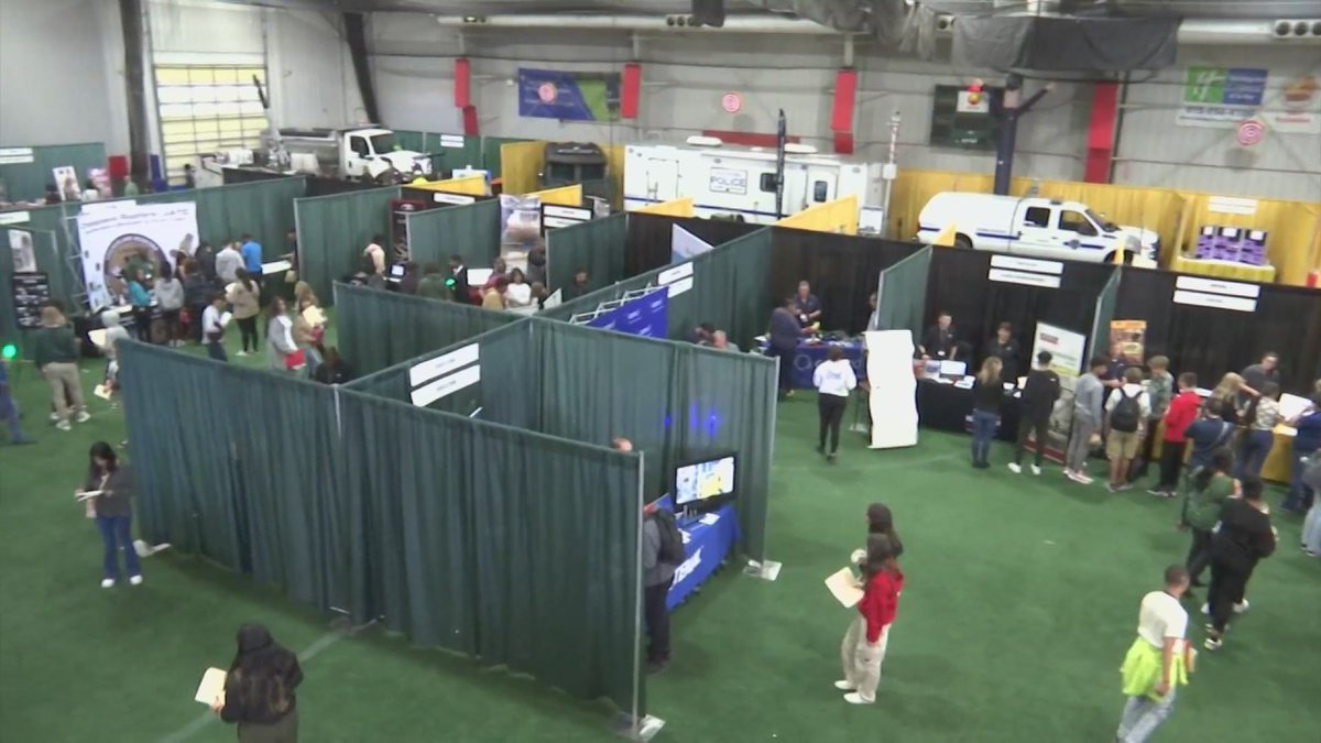 Rockford Schools hosts annual career expo bit.ly/3MML0SZ