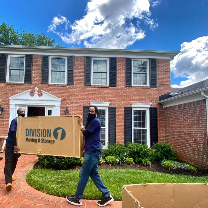 Division1Moving's tweet image. Keeping things moving on this blue sky day! Relocating this fall? Now is a great time to get on our schedule! Give us a call today! 
#MovingCompany #ProfessionalMovers #NovaRealEstate
