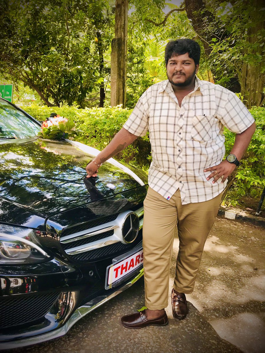 Jenosan3's tweet photo. The good man is the man who, no matter how morally unworthy he has been,
Is Moving to become #Better 💪♥️

🔴 https://t.co/kxwcPpM8qE

#WeedingVibes #Jaffna #HayanTharshi #Tilko #Benz https://t.co/7bEpVajk8n