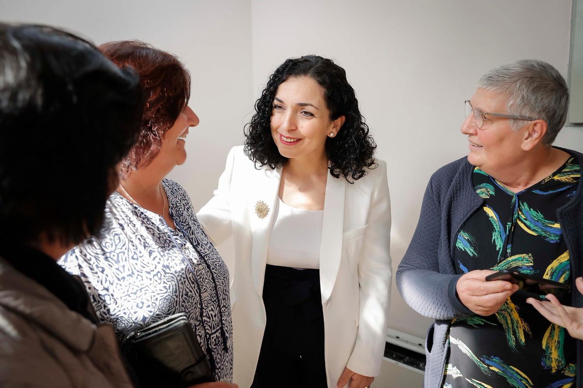 During my visit to the Oncology Clinic in Prishtina, I spoke to doctors and patients bravely fighting breast cancer. On #BreastCancerAwarenessMonth, we honor survivors, remember the women we lost, and we pledge to continue our collective efforts to defeat breast cancer.