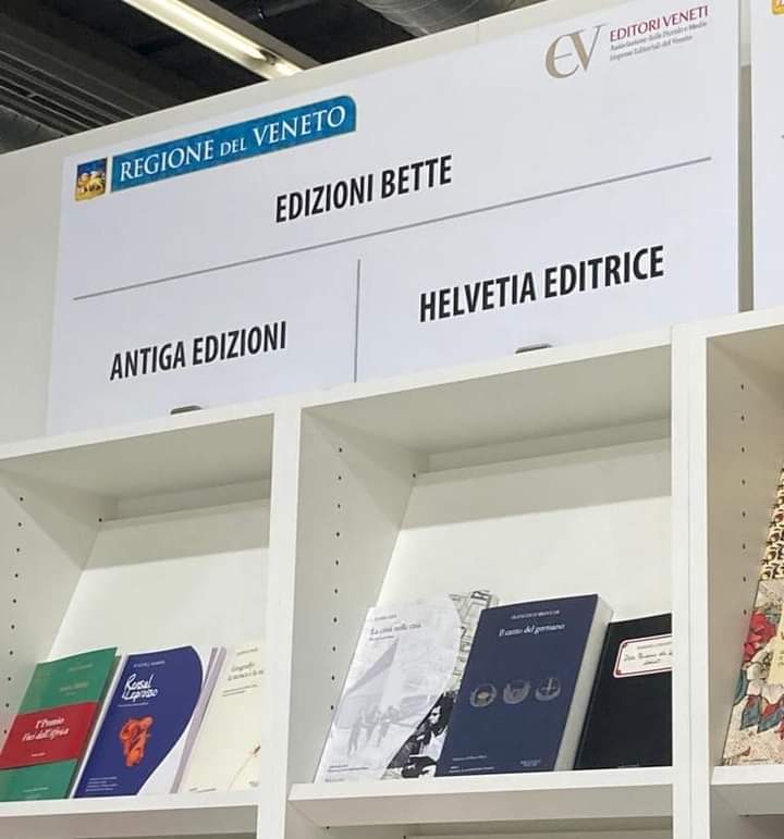 DIOMANDEYAYA7's tweet photo. Salon du Livre de Francfort (Allemagne, 19-23 octobre), la version Italienne de mon roman ABOBO MARLEY au rendez-vous au stand de Edizioni Bette.
#Konsaba https://t.co/z6QyB1Kcz4